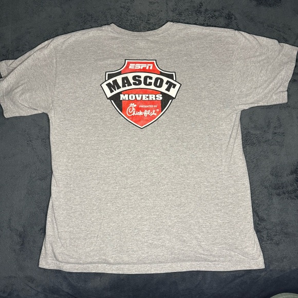 ESPN College Gameday Chick-Fil-A Mascot Movers Shirt - Picture 5 of 5